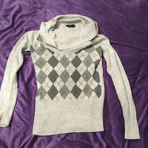 BCBG long sleeve shirt